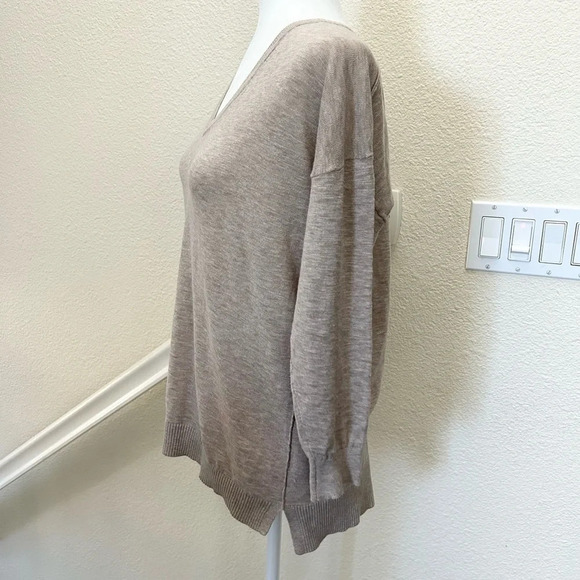 j crew 100% cotton vneck sweater size S 3/4 sleeve beige color excellent cond - Picture 2 of 11